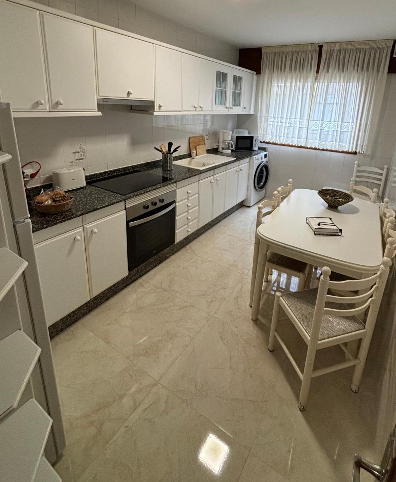 Piso Barbanza Arousa بويرو المظهر الخارجي الصورة
